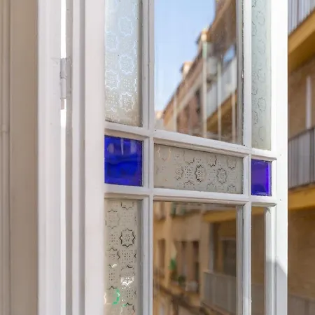Apartment Wonderful With Three Bedrooms And Two Bathrooms In The Center Malaga