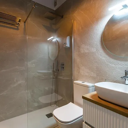 Apartamento Wonderful With Three Bedrooms And Two Bathrooms In The Center